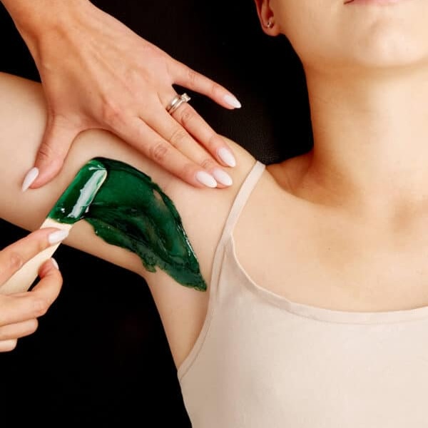 woman getting waxed at luxwax